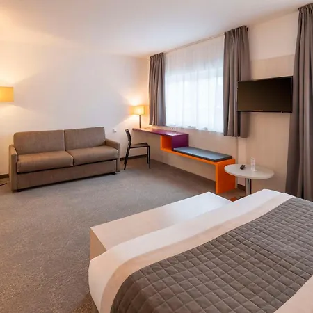 Otel Western Expo 3*