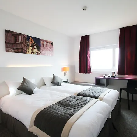 Western Expo Otel 3*