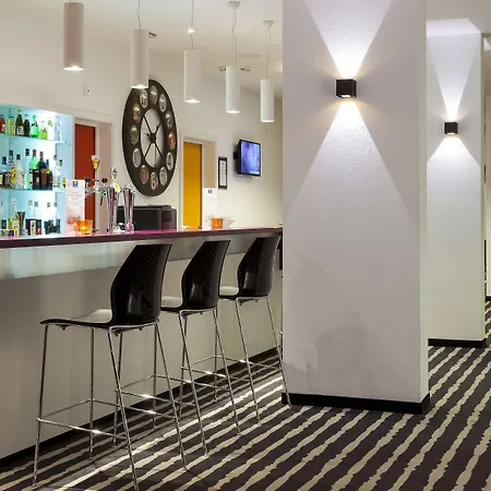 Western Expo Hotel
